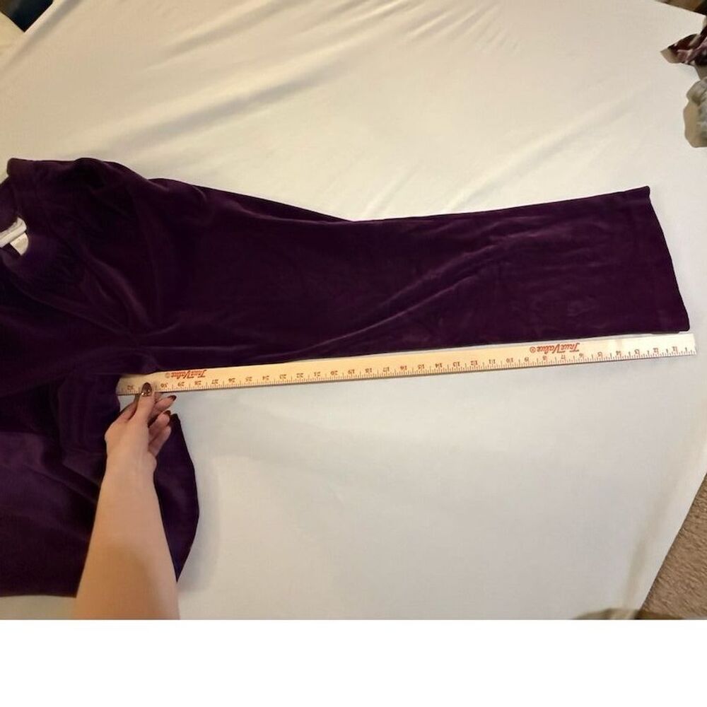 Alfred Dunner Women's Floral Top & Velvet Pants Set Purple Size S - Picture 4 of 9
